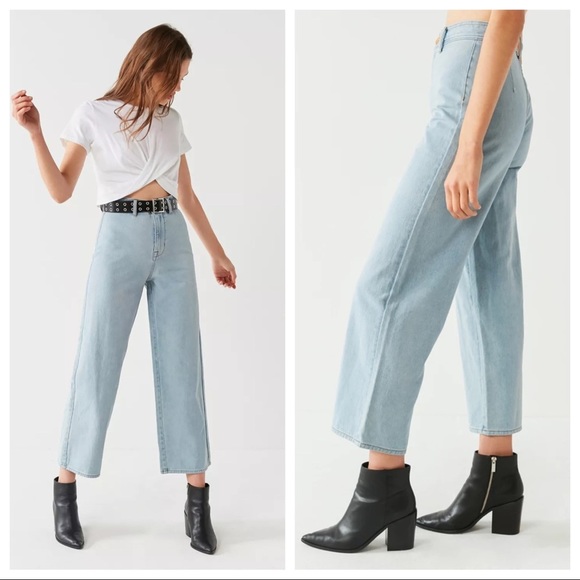 BDG Urban Outfitters High Waist Super-Wide Leg Jeans Size 34 Light Wash - Picture 3 of 14